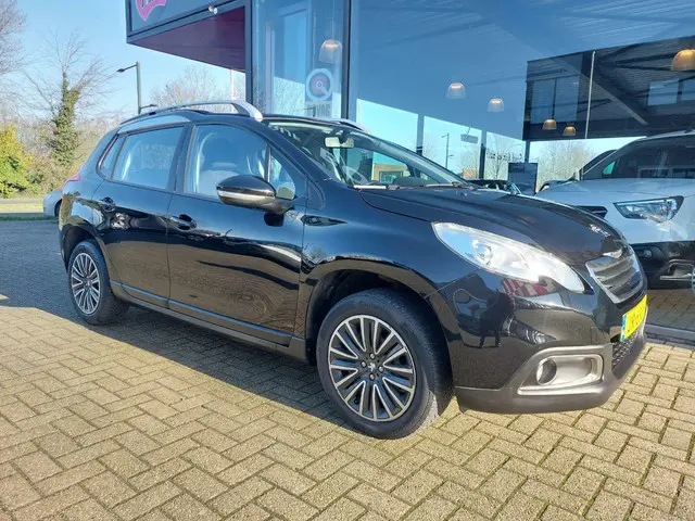 Peugeot 2008 1.2 PureTech Blue Lion 2016 Benzine 10