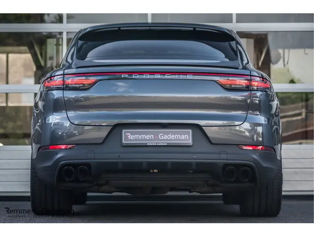 Porsche Cayenne Coupé 3.0 V6 340pk 2020 Benzine 37