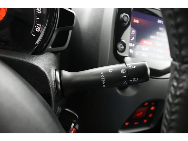 Toyota Aygo 1.0 VVT-i x-joy 2020 Benzine 30