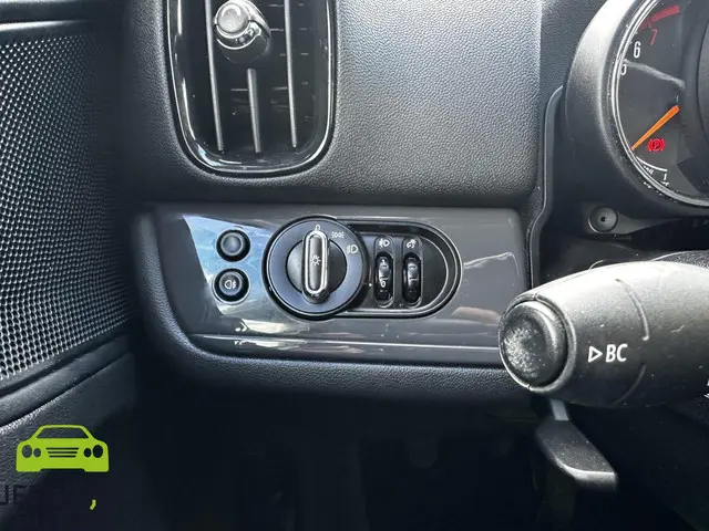 MINI Countryman 1.5 One | Navi | Cruise | Dakrails 2018 Benzine 7