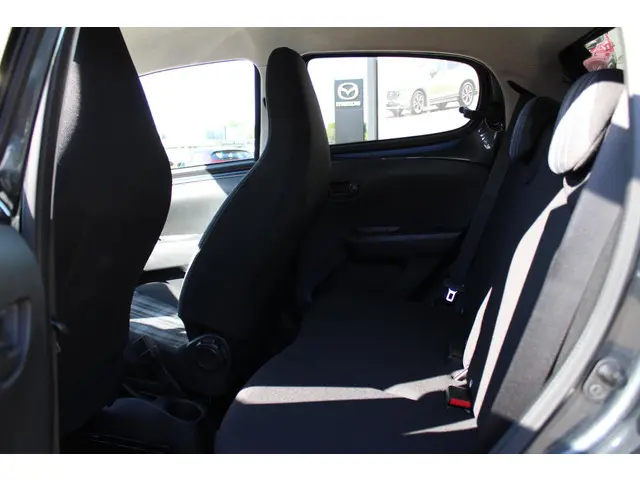 Peugeot 108 1.0 e-VTi Active 2020 Benzine 22