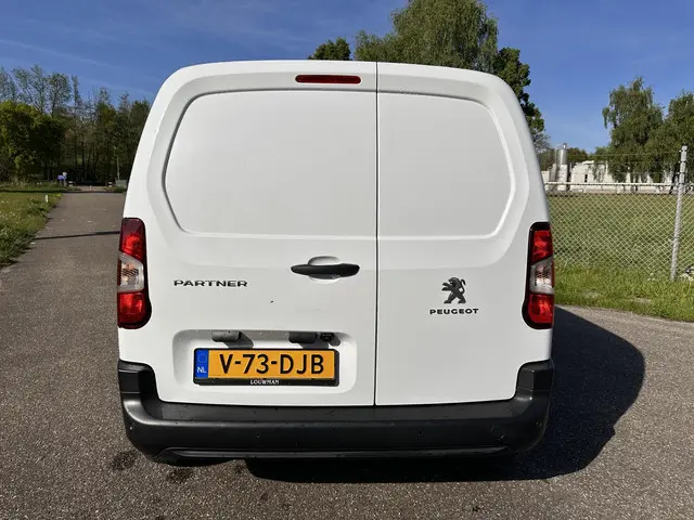 Peugeot Partner 1.5 BlueHDi 130 EAT8 S&S L1 2024 Diesel 9