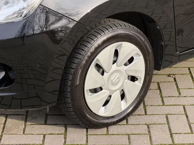 Suzuki Celerio 1.0 Comfort / Automaat / Airco / 2018 Benzine 5