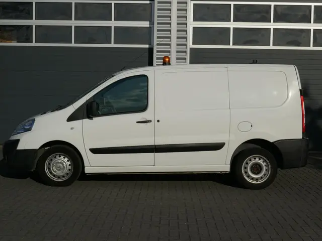 Citroën Jumpy 12 2.0 HDI L1H1 2015 Diesel 4