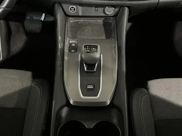 Nissan QASHQAI 1.3 MHEV 2025 Benzine 15