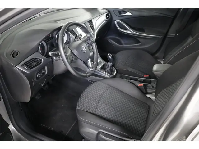 Opel Astra 1.0 Online Edition 2017 Benzine 12