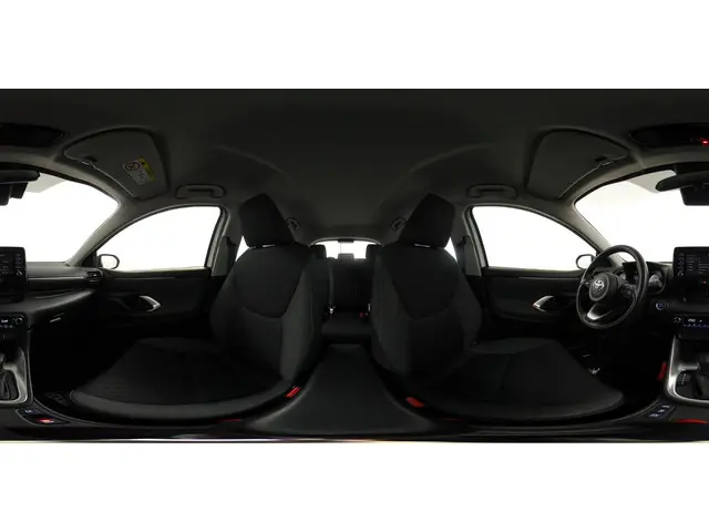 Toyota Yaris 1.5 Hybrid Dynamic 2021 Hybride Benzine 51