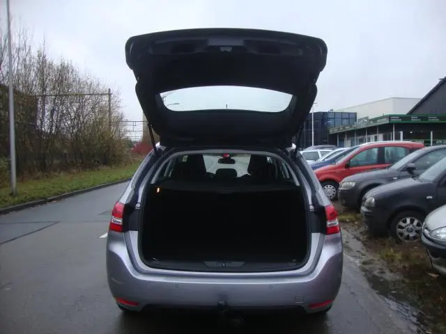 Peugeot 308 SW 1.5 BlueHDi Allure ( 6VER +NAVI ) 2018 Diesel 16