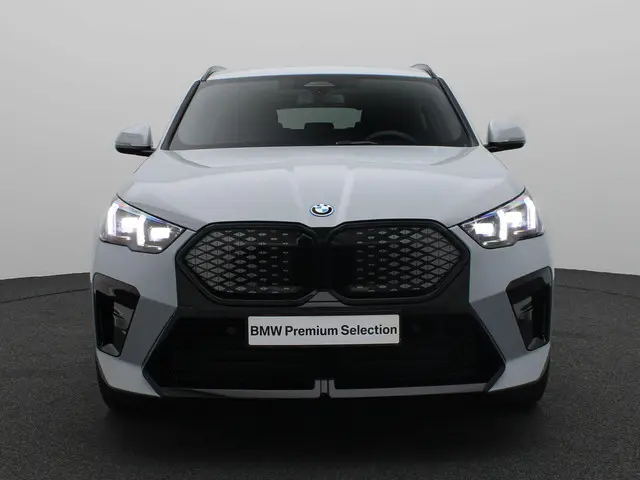 BMW iX2 eDrive20 2025 Elektrisch 3