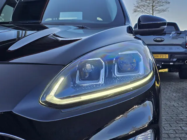 Ford Kuga 2.5 PHEV Titanium 2021 Hybride Benzine 27