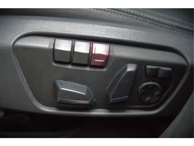 BMW X1 sDrive18i High Executive X Line 2018 Benzine 9