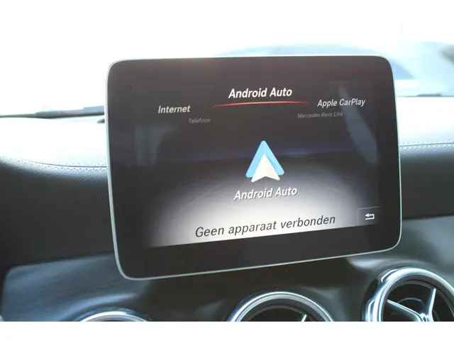 Mercedes-Benz GLA 250 AMG 2018 Benzine 12