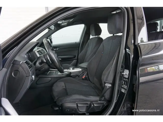 BMW 1 Serie 118i 2018 Benzine 6