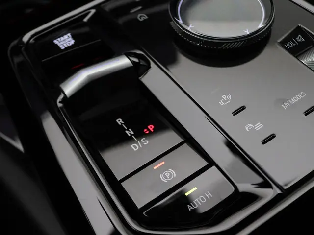 BMW 5 Serie Sedan 530e 2024 Hybride Benzine 27