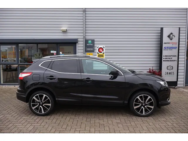 Nissan QASHQAI 1.2 Tekna 2016 Benzine 2