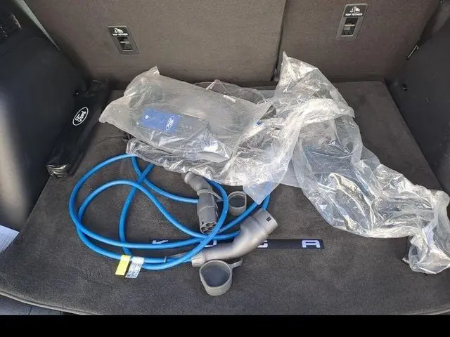 Ford Kuga 2.5 PHEV ST-Line X 2025 Hybride Benzine 11