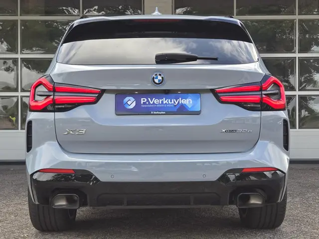 BMW X3 xDrive30e 2022 Hybride Benzine 9