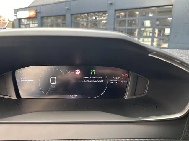 Peugeot 2008 1.2 Turbo 100PK Allure 2024 Benzine 8