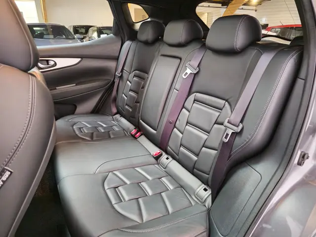 Nissan QASHQAI 1.3 DIG-T Tekna + 2019 Benzine 19