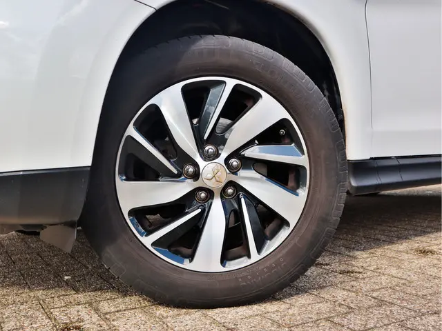 Mitsubishi ASX 1.6 Cleartec Intense+ 2014 Benzine 8