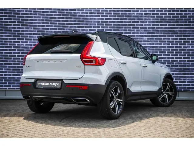 Volvo XC40 T4 190pk Geartronic R-Design 2019 Benzine 3