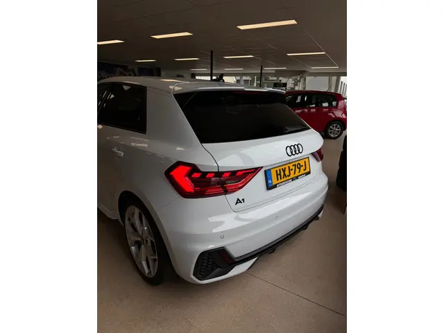Audi A1 Sportback 35 TFSI S edition 2022 Benzine 5