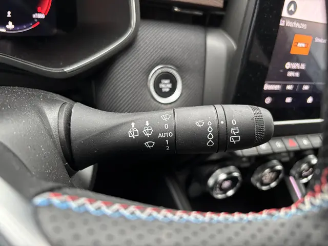 Renault Clio 1.0 TCe 90 GPF esprit Alpine 2024 Benzine 29