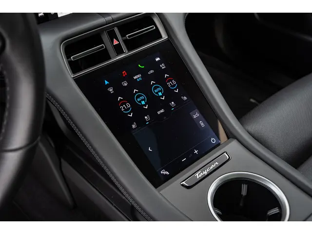Porsche Taycan Sport Turismo GTS 93 kWh 2023 Elektrisch 16