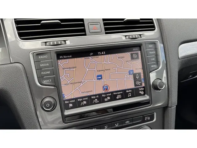 Volkswagen e-Golf e-Golf 2015 Elektrisch 19