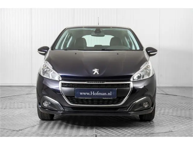 Peugeot 208 1.2 PureTech Signature 2019 Benzine 14