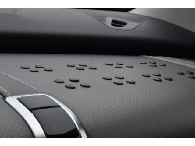 Citroën C4 Cactus PureTech 110 EAT6 Shine 2019 Benzine 16