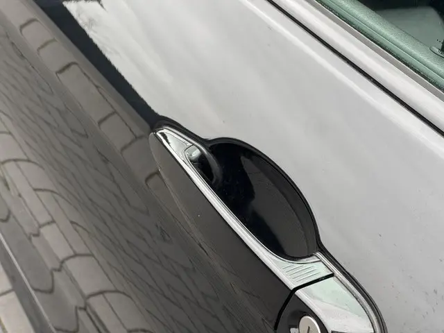 BMW 2 Serie Cabrio M235i High Executive 2015 Benzine 17