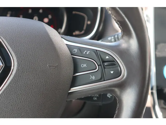 Renault Espace 1.8 TCe Limousin 7p. 2018 Benzine 36