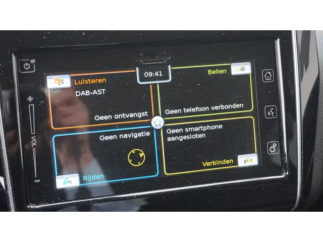 Suzuki Swift 1.4 Sport Smart Hybrid 2023 Benzine 15