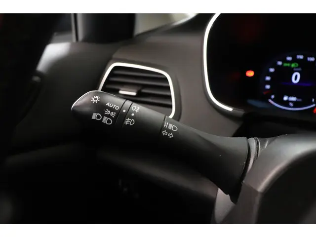 Renault Mégane Estate 1.3 TCe 140 Techno 2023 Benzine 32