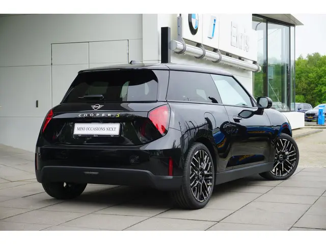 MINI Electric 3-deurs Cooper SE 2024 Elektrisch 2