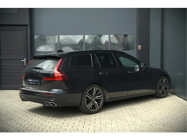 Volvo V60 2.0 B3 R-Design 2020 Hybride Benzine 4