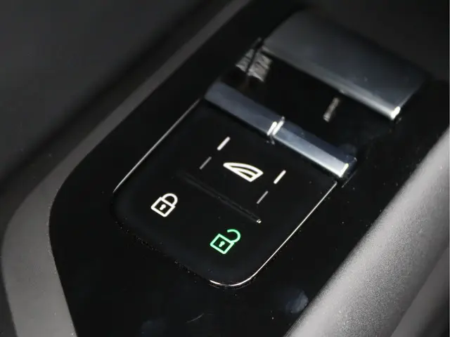 Volvo EX90 Twin Motor Ultra 7P 111kWh 2025 Elektrisch 42