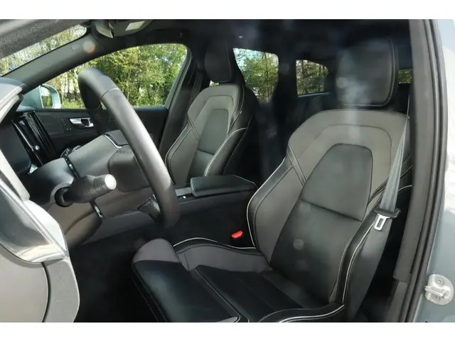 Volvo XC60 B4 Ultimate Bright 2022 Benzine 15