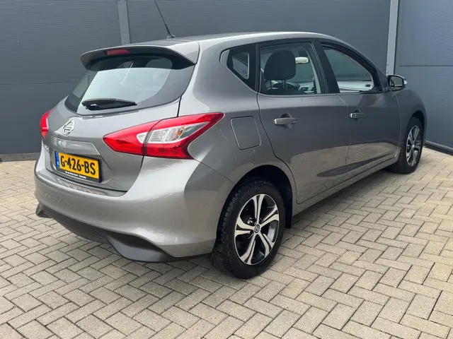 Nissan Pulsar 1.2 DIG-T Automaat / Camera / Pdc 2017 Benzine 2