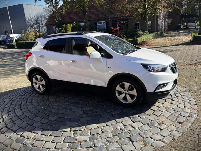 Opel Mokka X 1.4 Turbo Innovation 2017 Benzine 33