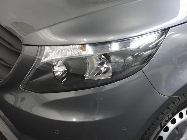 Mercedes-Benz Vito 114 CDI automaat Lang 2023 Diesel 12