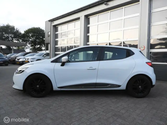 Renault Clio 1.2 16V 2014 Benzine 3