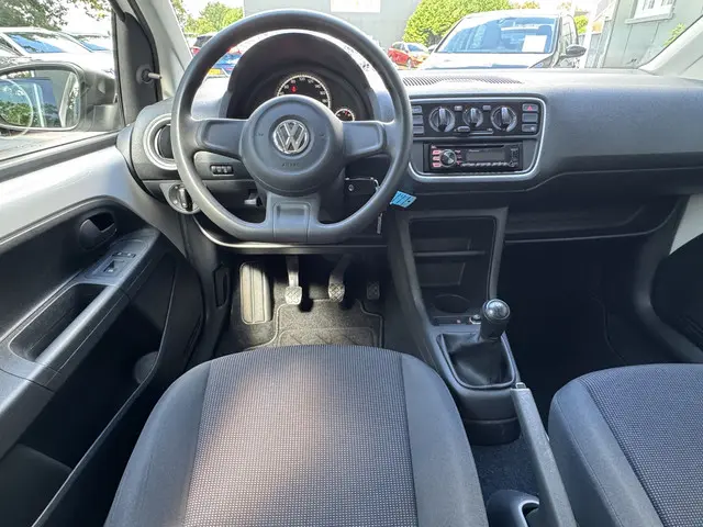 Volkswagen up! 1.0 take up! 60pk BlueMotion 2014 Benzine 19