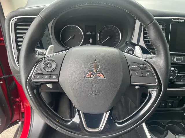 Mitsubishi Outlander 2.0 Connect Pro 2018 Benzine 21