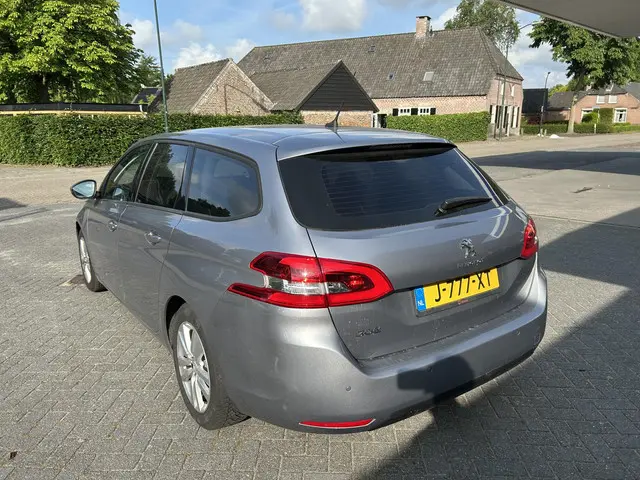 Peugeot 308 SW 1.2 PureTech Active Pack 2020 Benzine 6