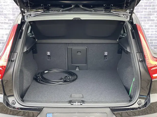 Volvo EX40 Recharge Extended Range Core 2025 Elektrisch 12