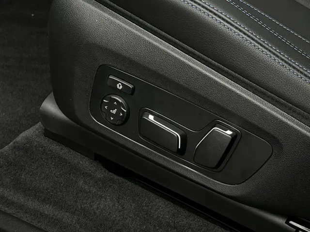 BMW iX3 High Executive Edition 80 kWh 2025 Elektrisch 18