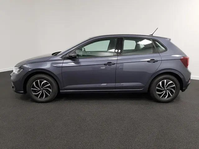 Volkswagen Polo 1.0 TSI Life 2022 Benzine 8
