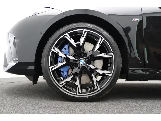 BMW 2 Serie Gran Coupé 220 2025 Benzine 4